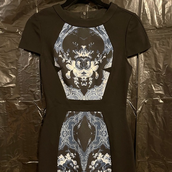 Black dress with blue print - Picture 1 of 5